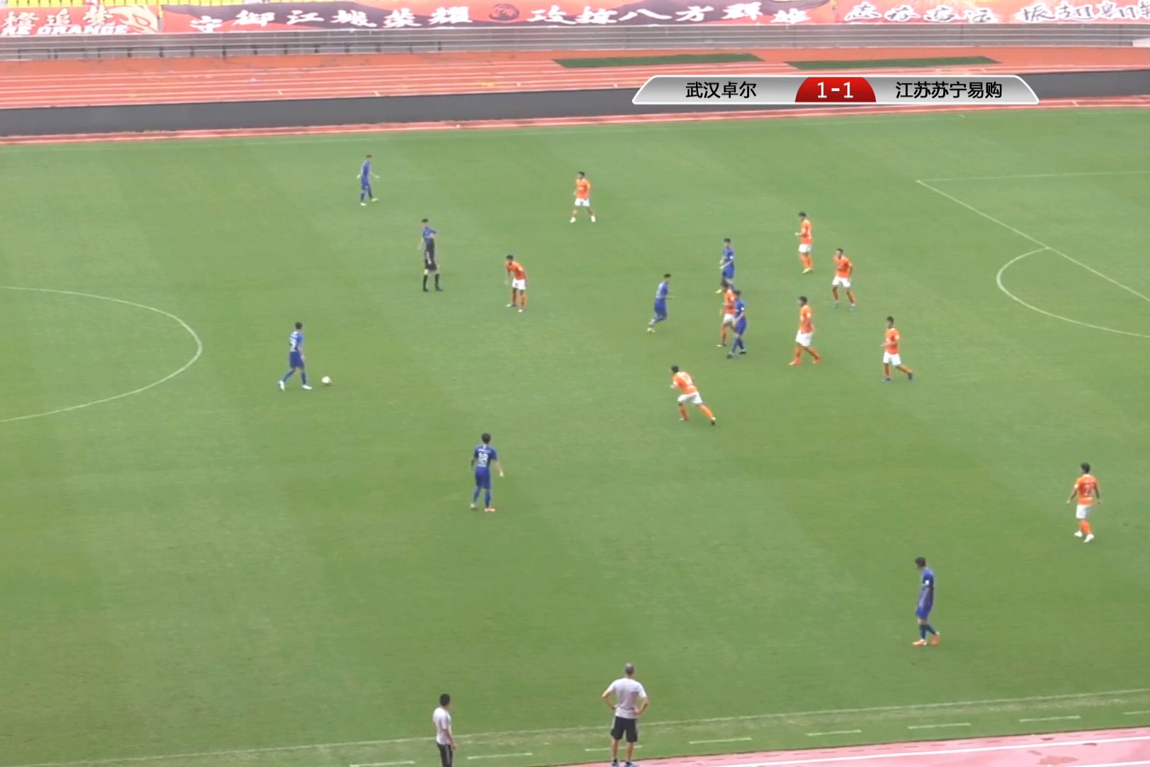 江苏苏宁战平武汉卓尔，保级压力不减()  第2张