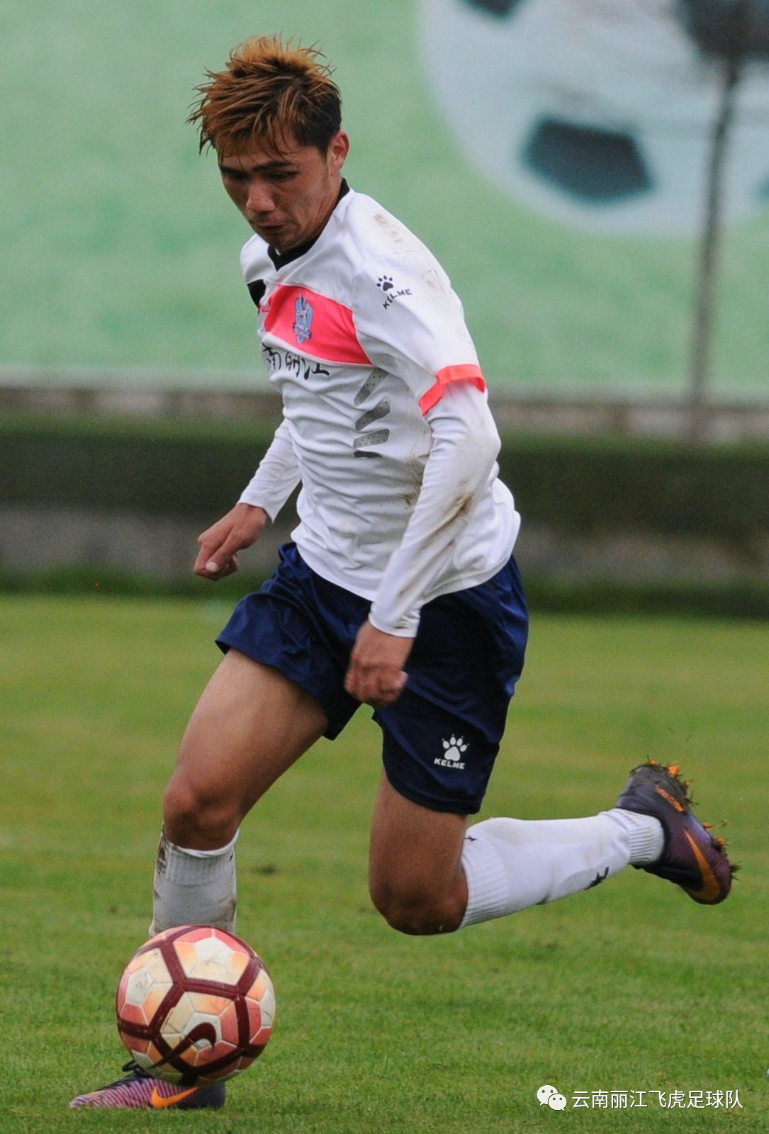 开云体育-热那亚老牌球员状态回勇，球队士气高涨(八一足球队著名前锋)  第2张